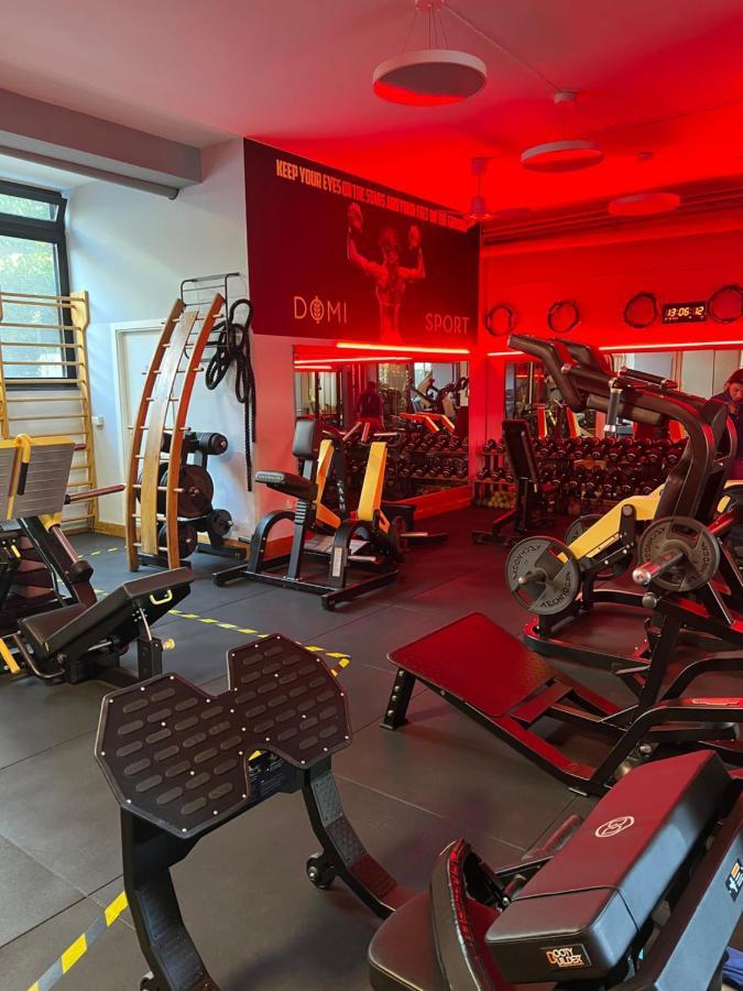 Domi Apartments Wellness Помпей Екстериор снимка