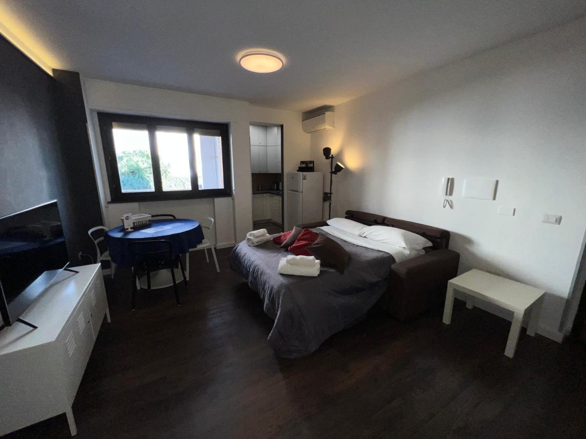 Domi Apartments Wellness Помпей Екстериор снимка