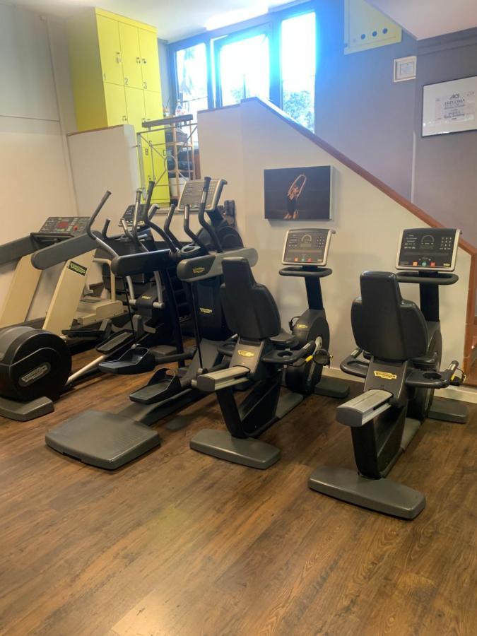 Domi Apartments Wellness Помпей Екстериор снимка
