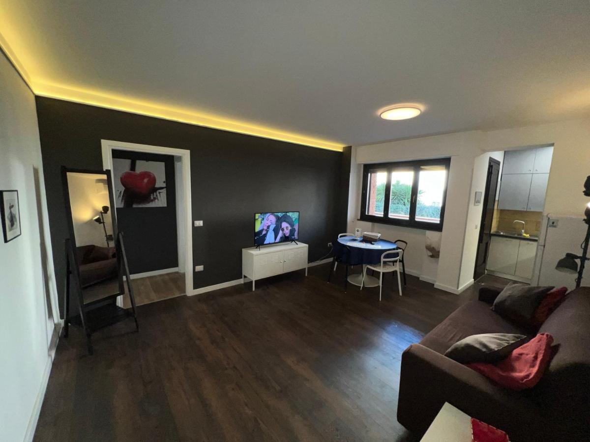 Domi Apartments Wellness Помпей Екстериор снимка