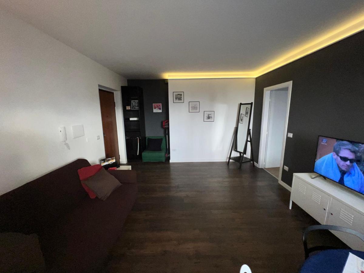 Domi Apartments Wellness Помпей Екстериор снимка