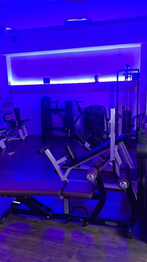 Domi Apartments Wellness Помпей Екстериор снимка