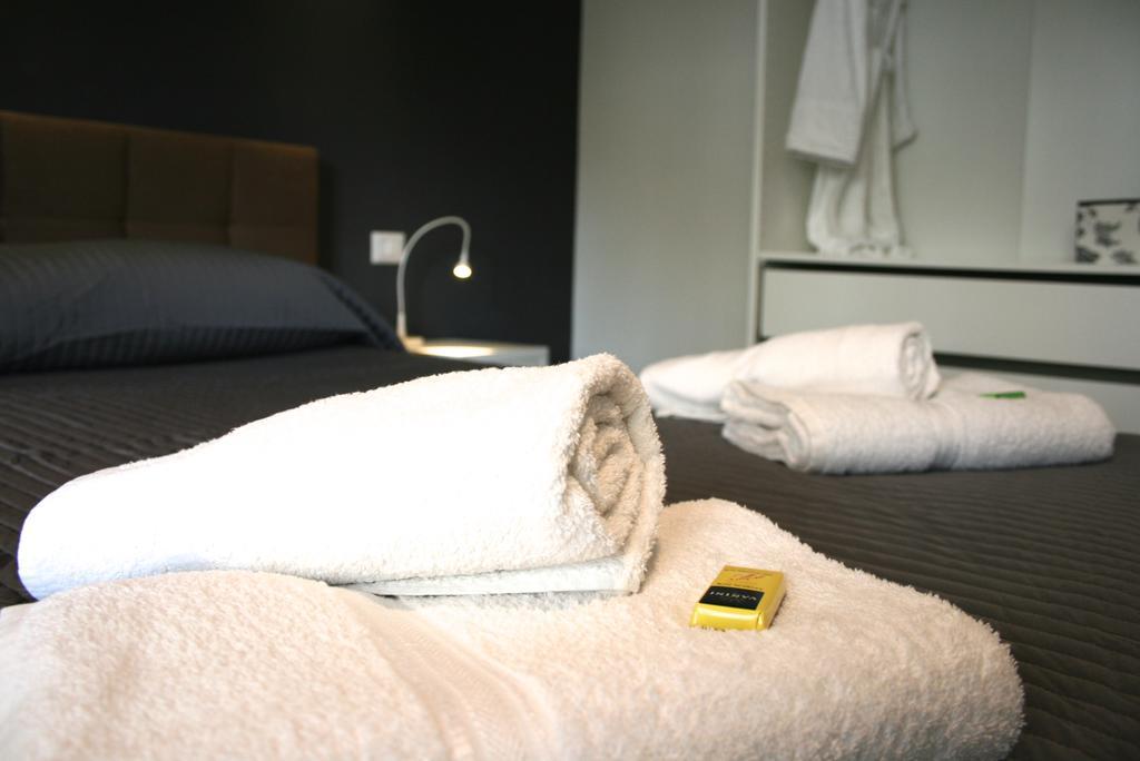 Domi Apartments Wellness Помпей Екстериор снимка