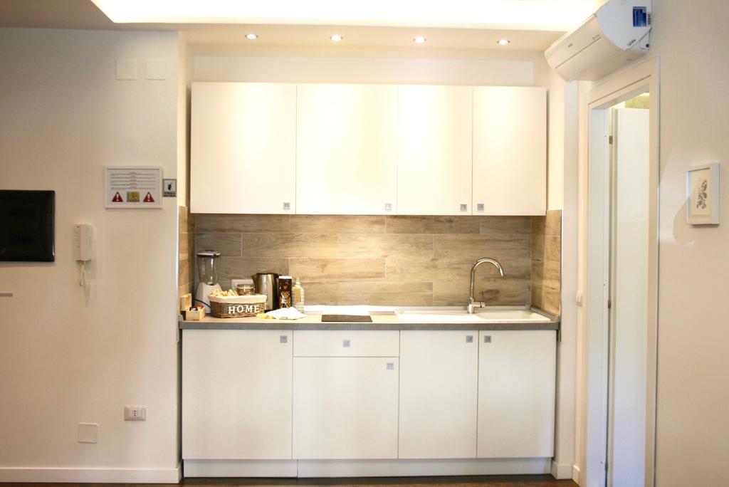 Domi Apartments Wellness Помпей Екстериор снимка