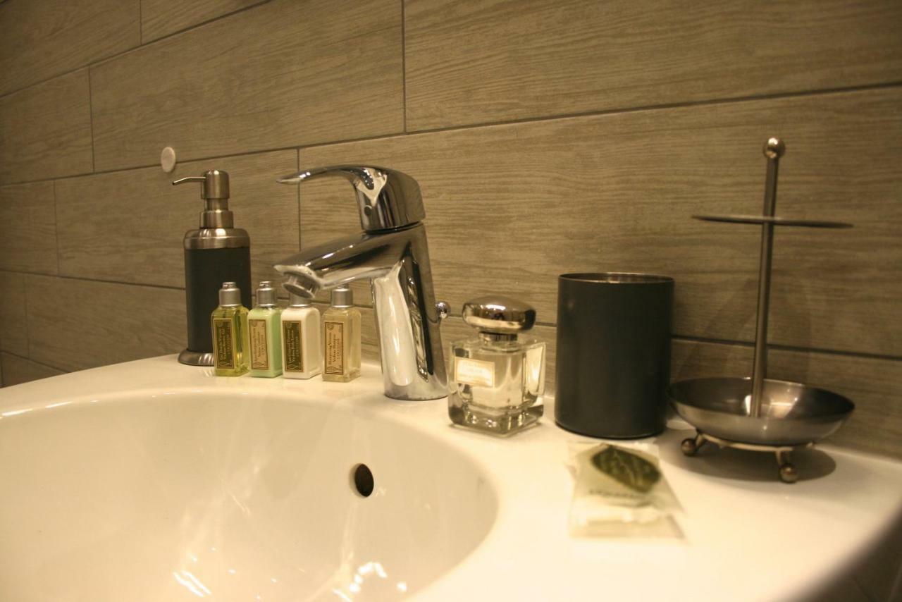 Domi Apartments Wellness Помпей Стая снимка