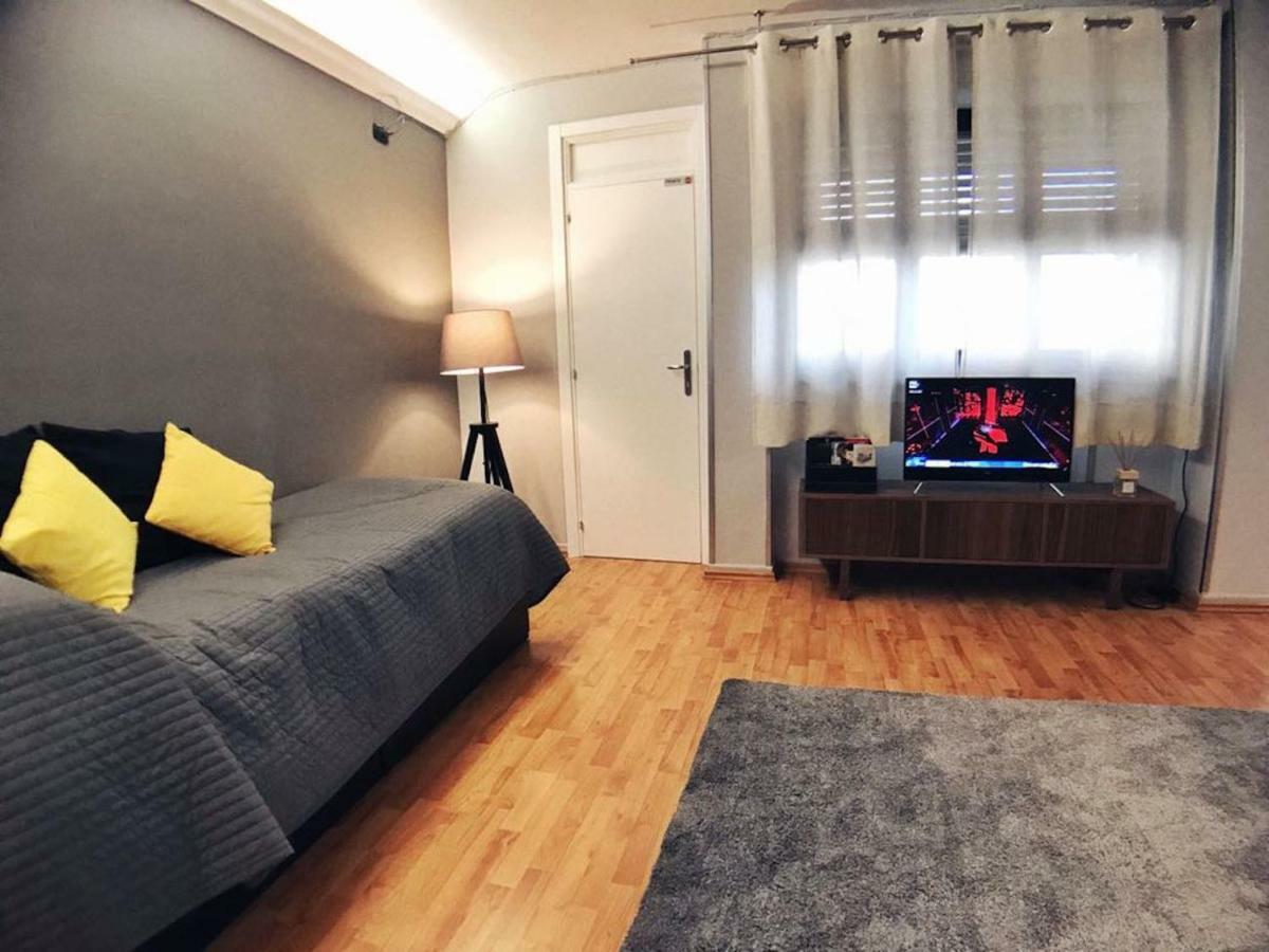 Domi Apartments Wellness Помпей Екстериор снимка